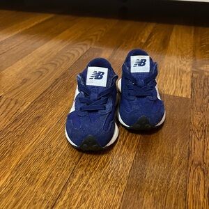 New Balance 327 Victory Blue Sneakers